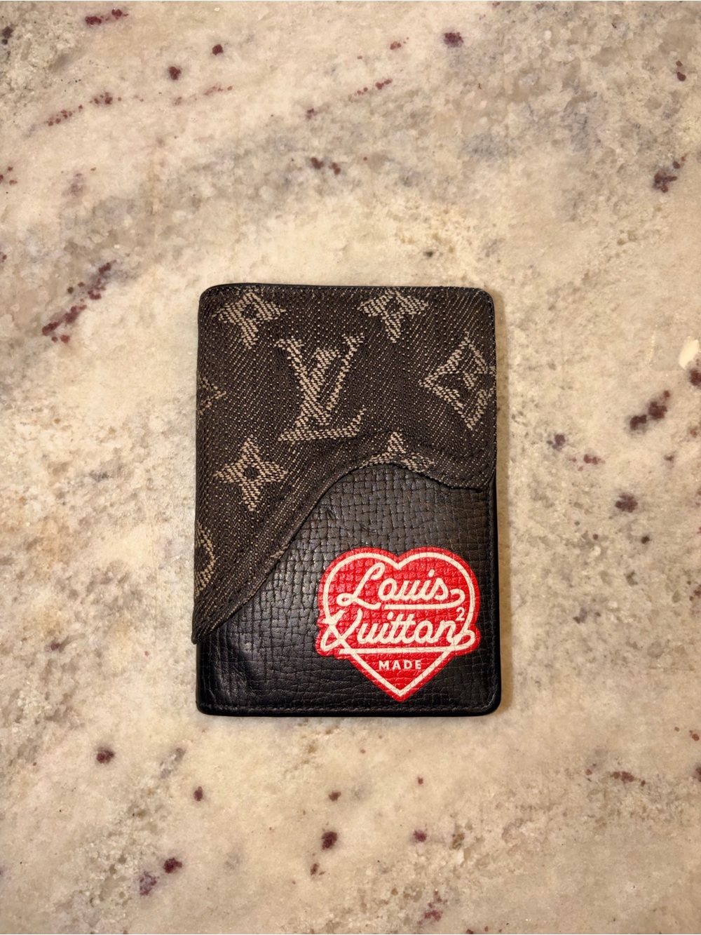 Louis Vuitton x Nigo Black Jean Monogram Card Holder with Red Heart Patch - Picture 1 of 3